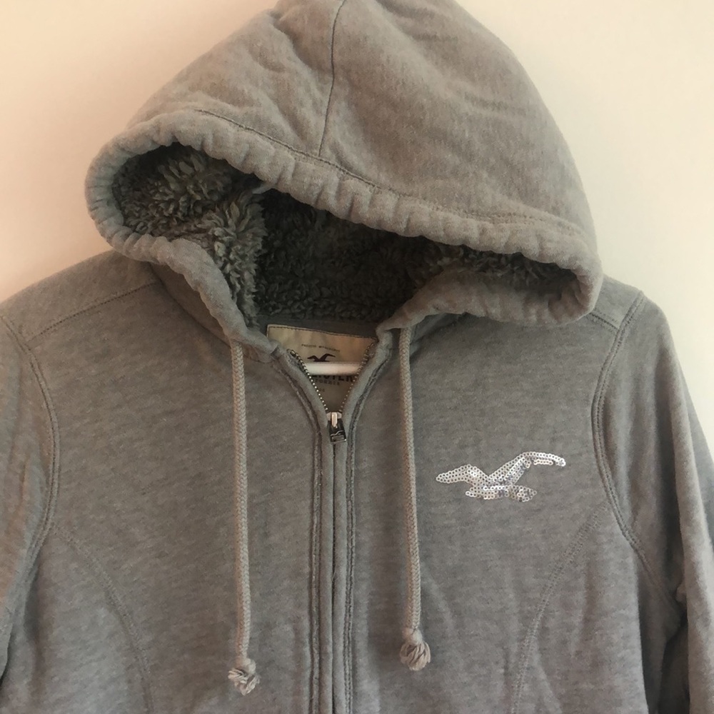 Hollister Hoodie - Picture 2 of 5